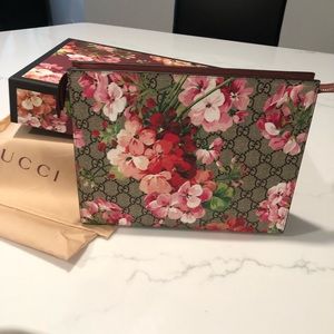 Brand new Gucci Makeup Case or Clutch Never Used